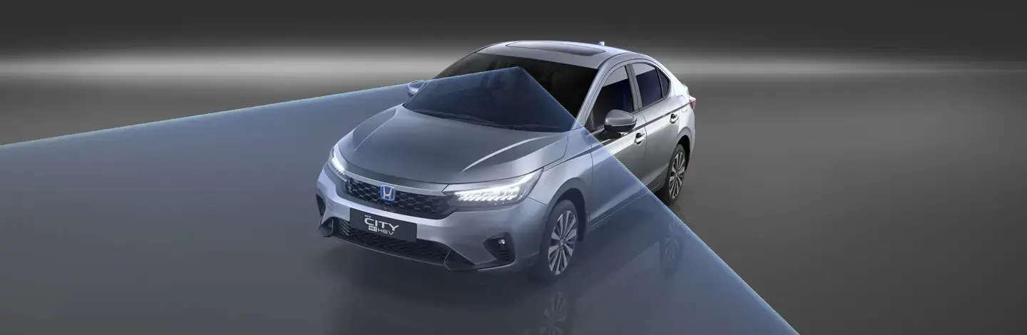 A high performance front camera with a wide-angle, far-reaching detection system to help alert the driver and minimise risk of accidents.