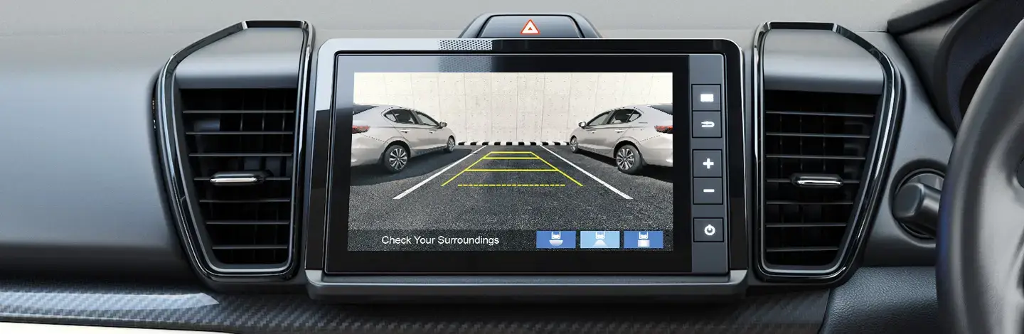 Multi-angle rear camera with guideline