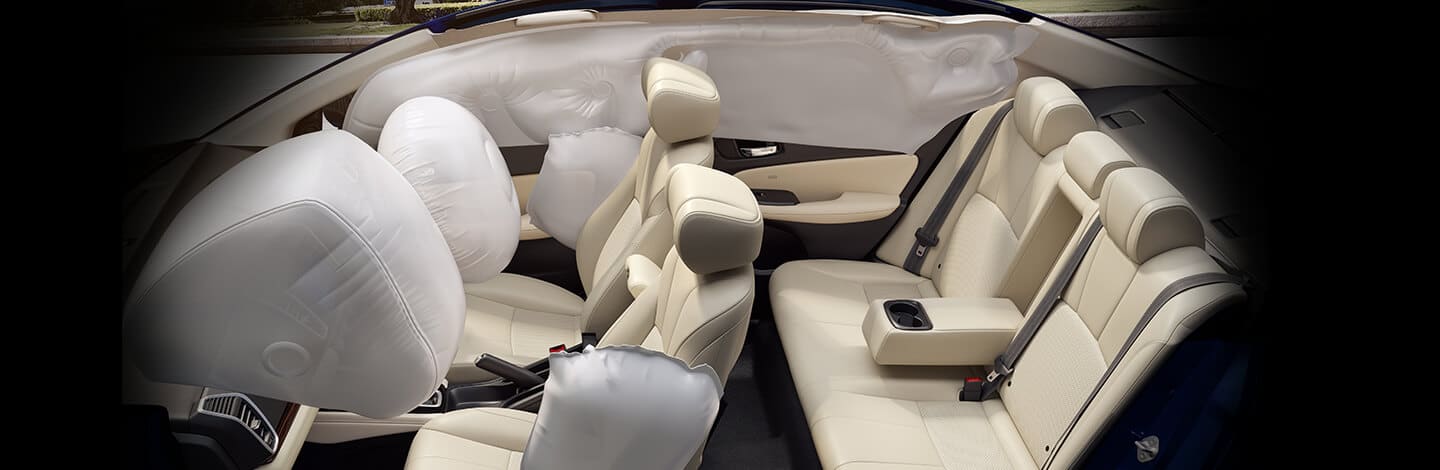 6 Airbags (Dual Front i-SRS, Airbags, Front Seats i-Side Airbags & side & curtain
